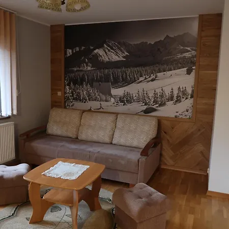 Apartamenty- Mieszkania Wakacyjne *